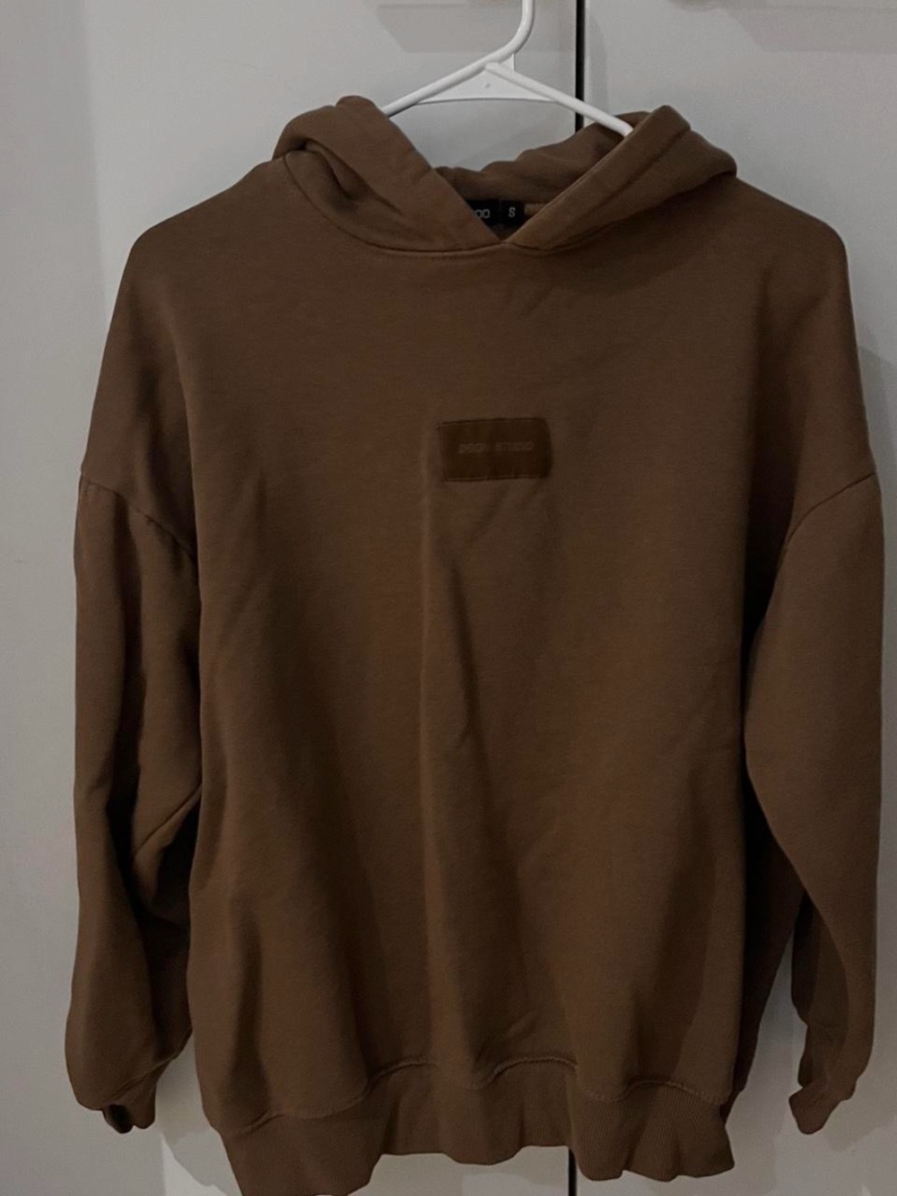 Boohoo Brown Pullover Hoodie with Subtle Chest Patch